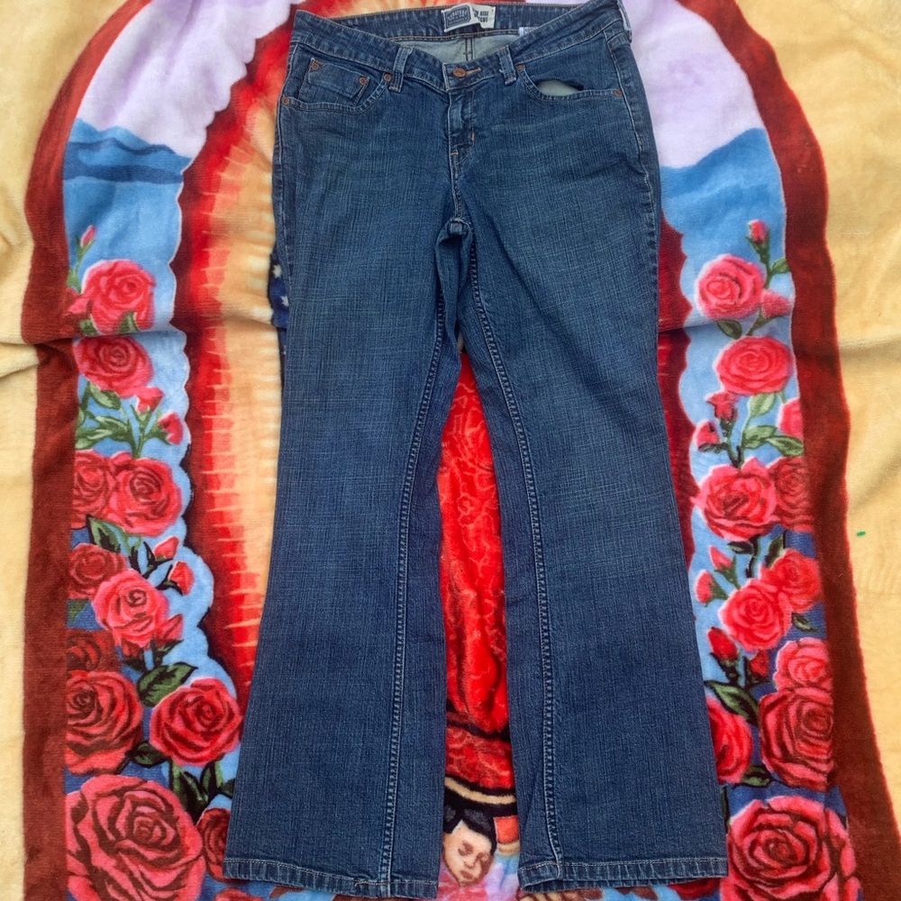 Lowrise Levis